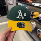 NEW ERA 9FORTY MLB OAKLAND ATHLETICS GORRA MVP AJUSTABLE VERDE Y AMARILLO