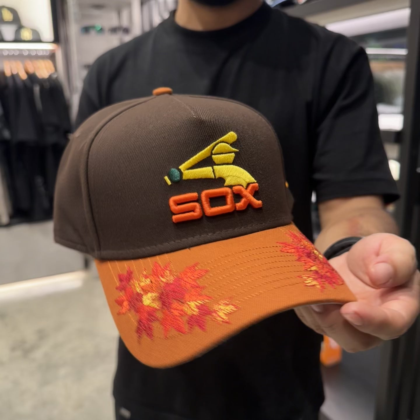 NEW ERA 9FORTY MLB CHICAGO WHITE SOX FALL FOLIAGE GORRA AJUSTABLE CAFÉ