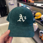 NEW ERA 9FORTY MLB OAKLAND ATHLETICS CORDUROY GORRA AJUSTABLE VERDE