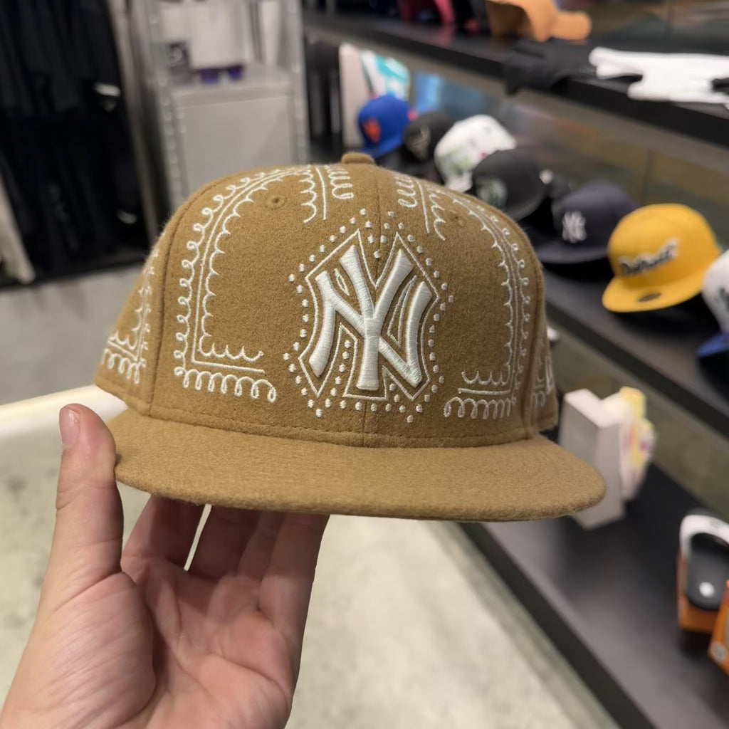 NEW ERA 59FIFTY  MLB NY YANKEES GINGERBREAD GORRA CERRADA BEIGE