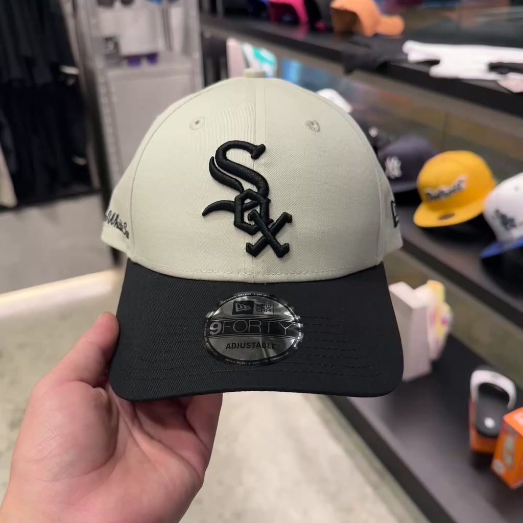 NEW ERA 9FORTY MLB CHICAGO WHITE SOX SIDE SCRIPT GORRA AJUSTABLE BEIGE