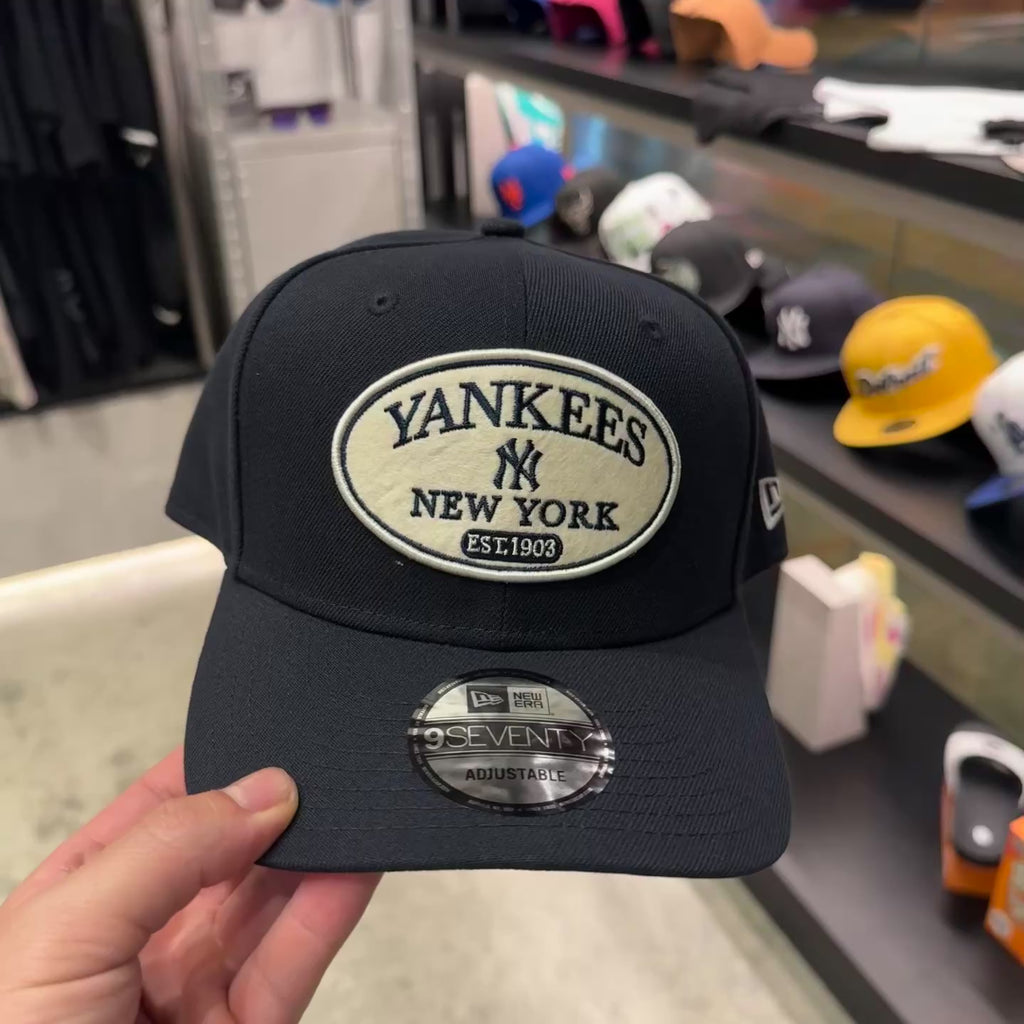 NEW ERA 9SEVENTY MLB NEW YORK YANKEES MLB OVAL GORRA AJUSTABLE AZUL