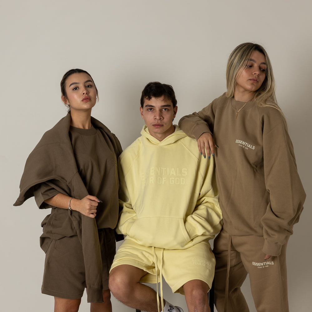FEAR OF GOD ESSENTIALS SACO OVERSIZE CANELA
