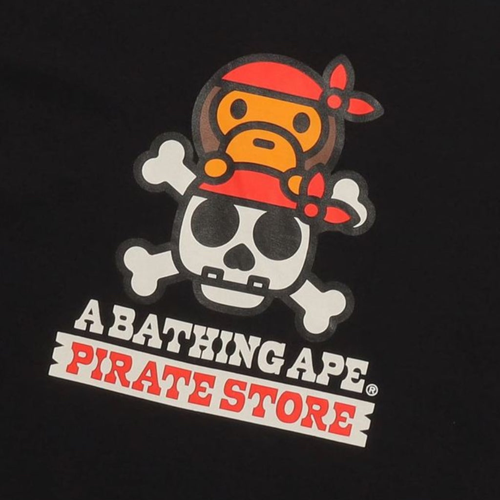 BAPE MILO & BONE PIRATE CAMISETA NEGRA